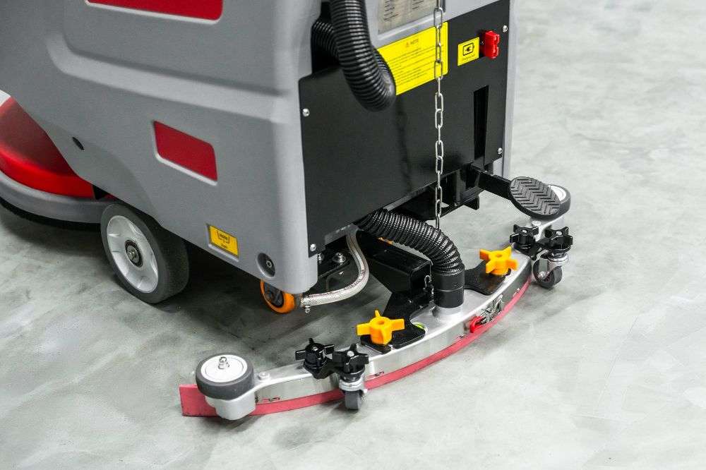 Autolaveuse CleanMaster Pro – 2600 m²/h, batterie incluse NEUF agri-tract