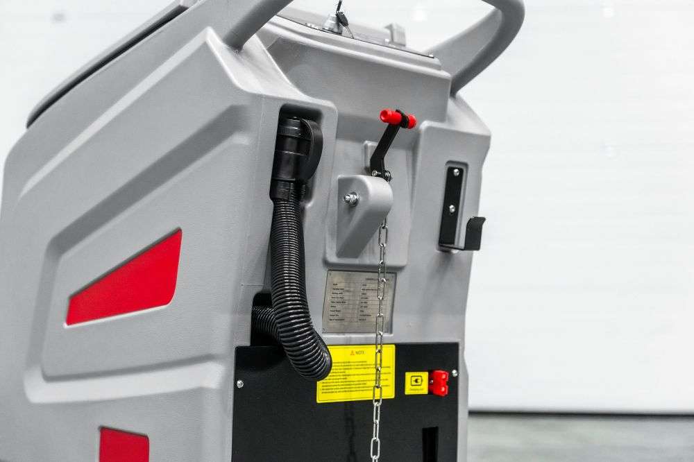 Autolaveuse CleanMaster Pro – 2600 m²/h, batterie incluse NEUF agri-tract